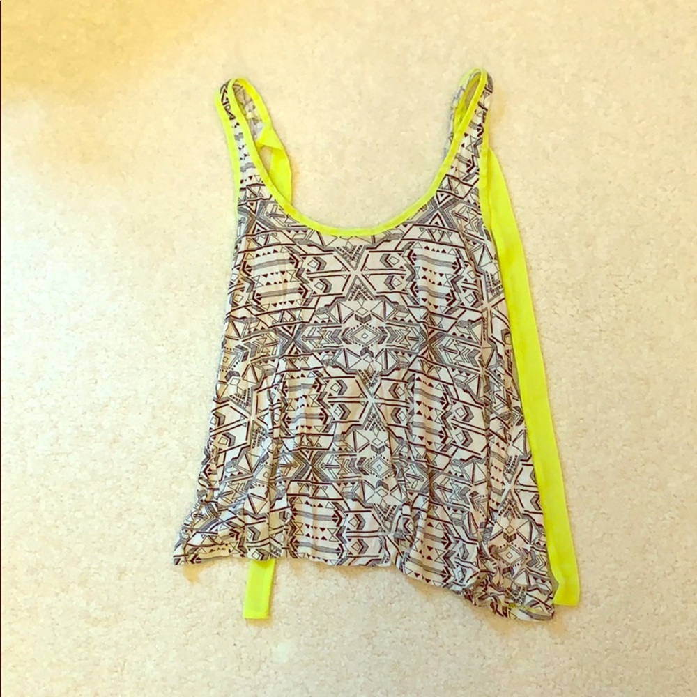 Patterned Tank